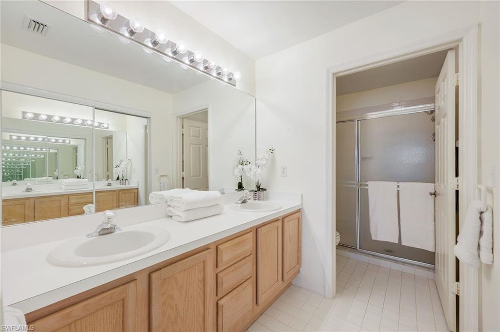 736 Wiggins Lake DR # 201