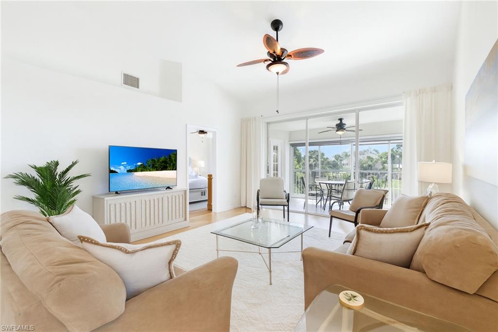 752 Wiggins Lake DR # 202