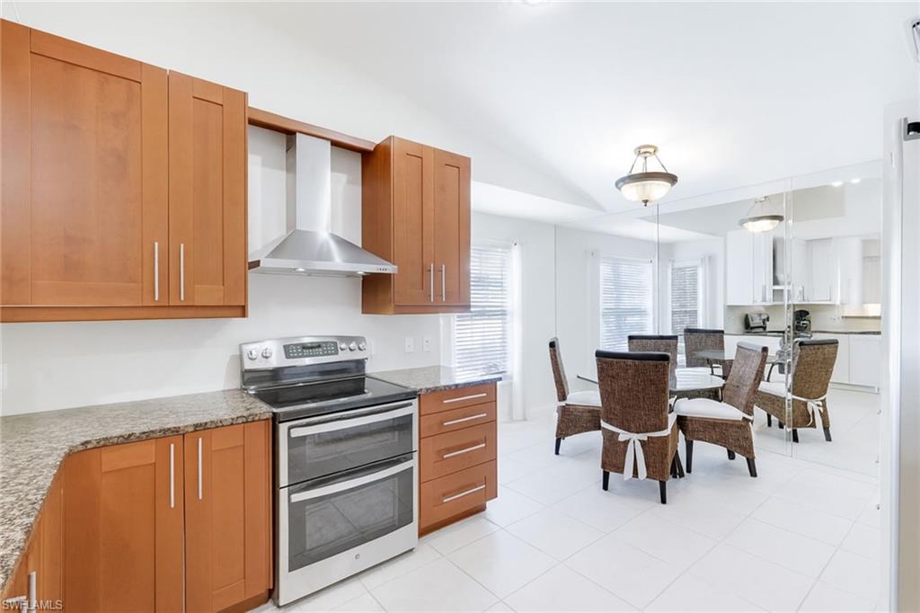 752 Wiggins Lake DR # 202