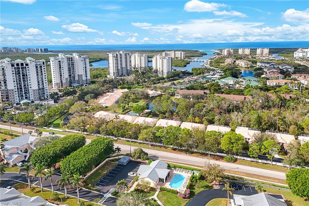 752 Wiggins Lake DR # 202