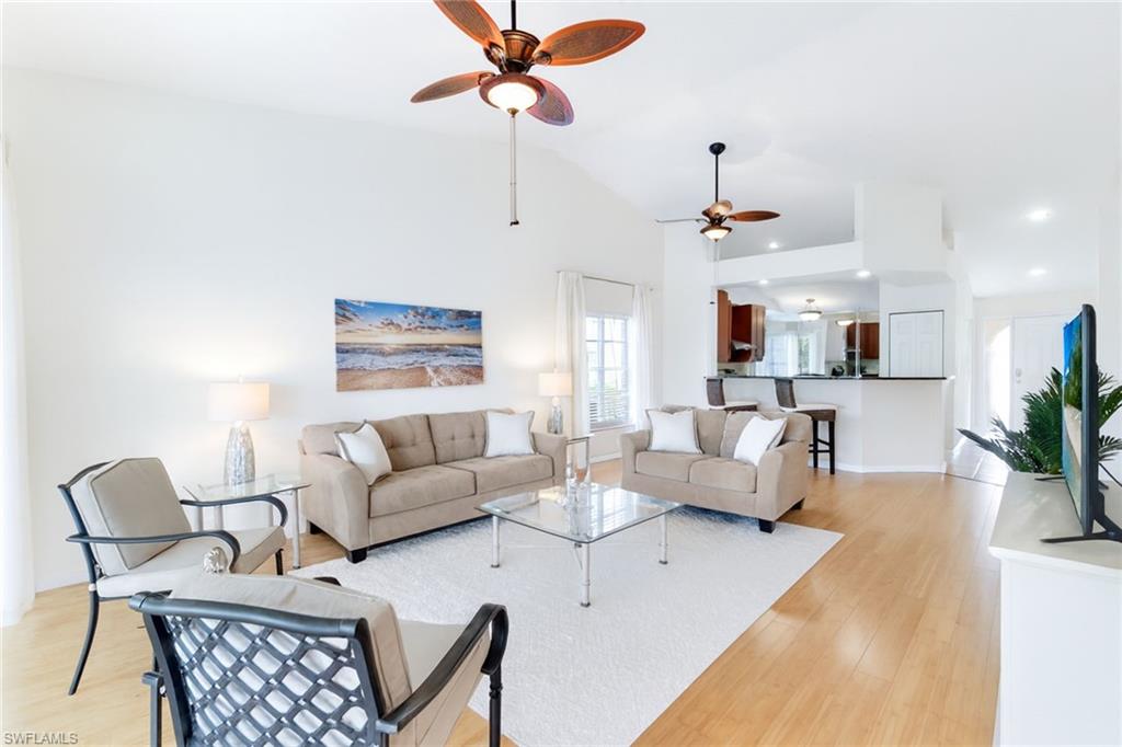 752 Wiggins Lake DR # 202