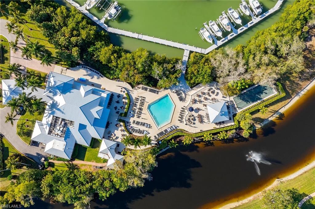 675 Wiggins Lake DR # 201