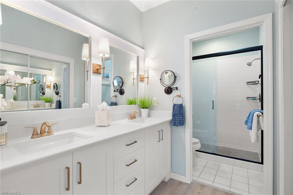 675 Wiggins Lake DR # 201