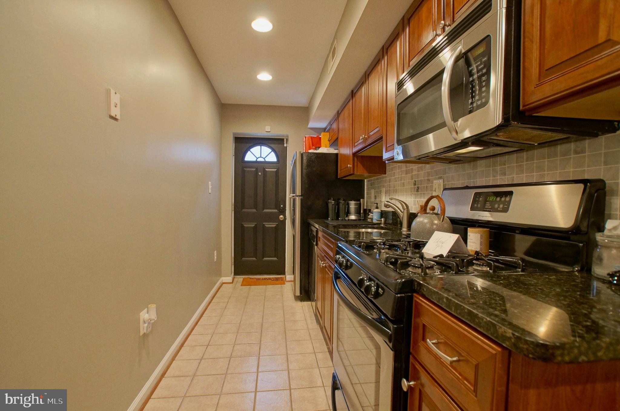 2504 22ND STREET NE Unit: 1