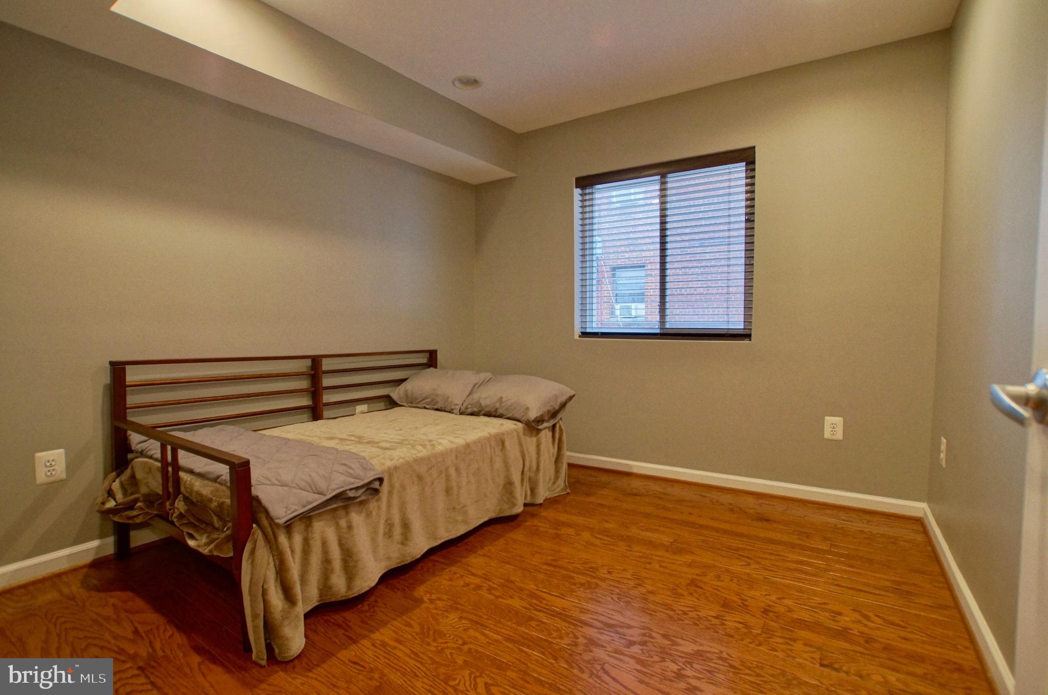 2504 22ND STREET NE Unit: 1