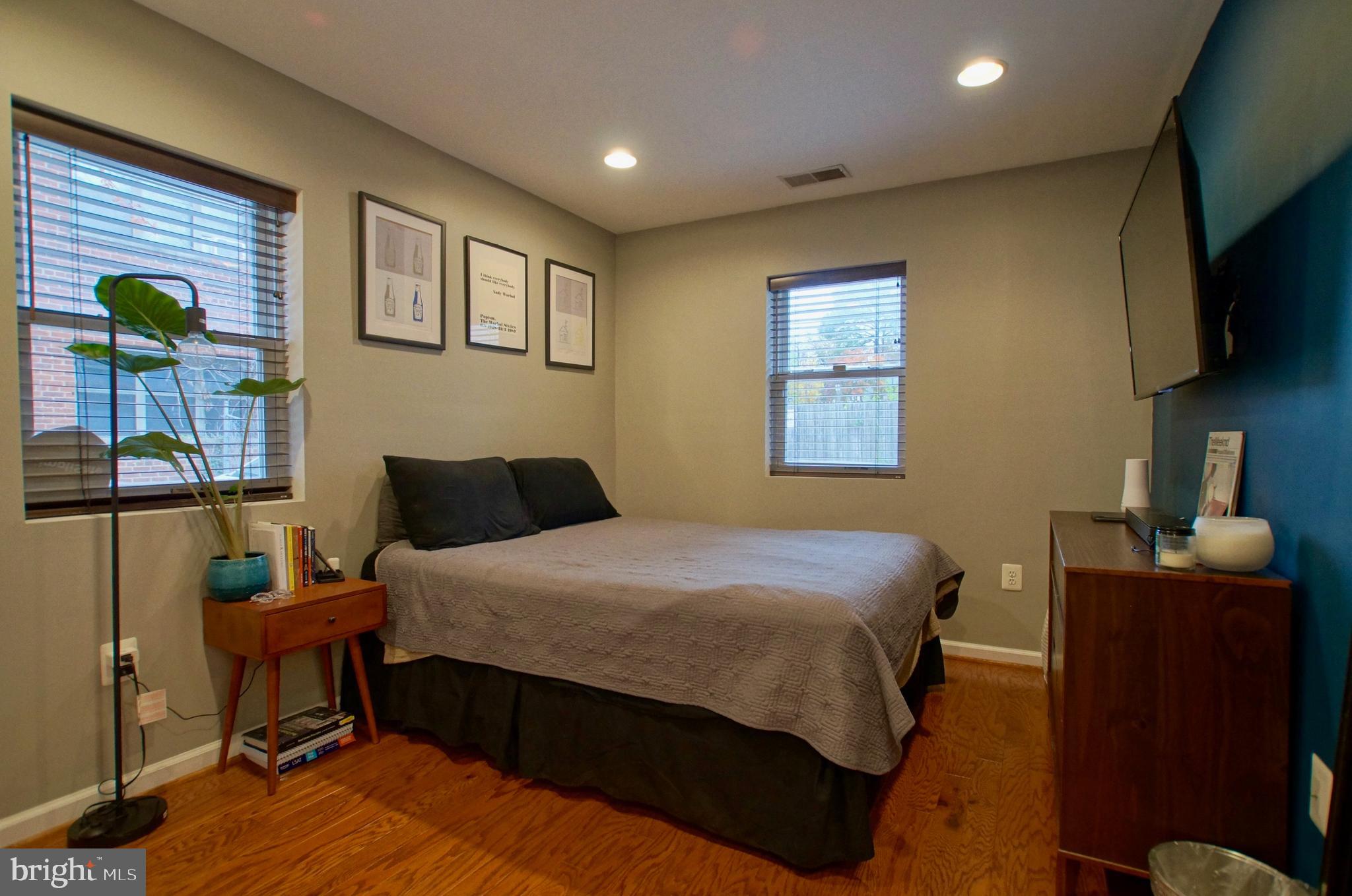 2504 22ND STREET NE Unit: 1