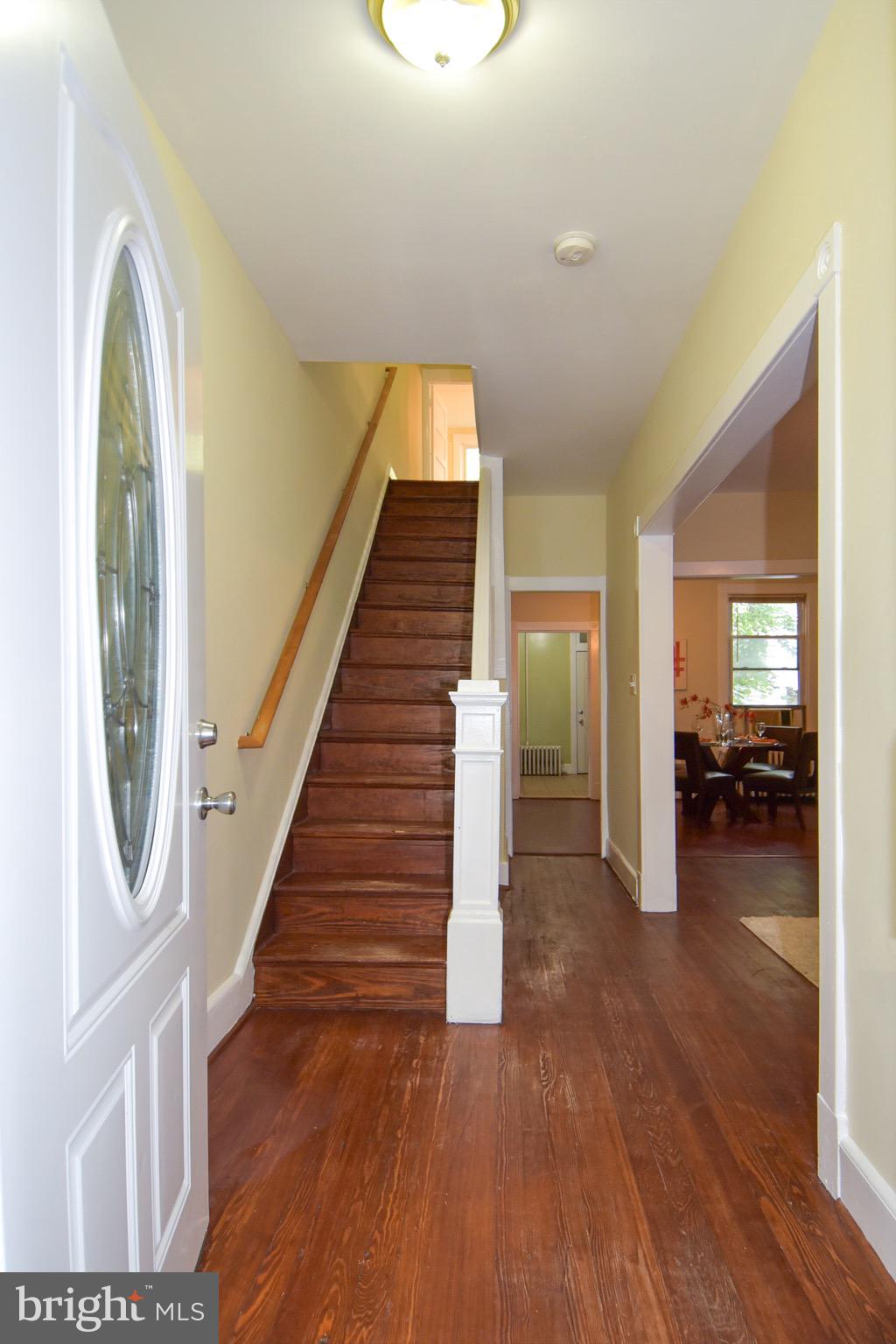 737 Kentucky Ave SE