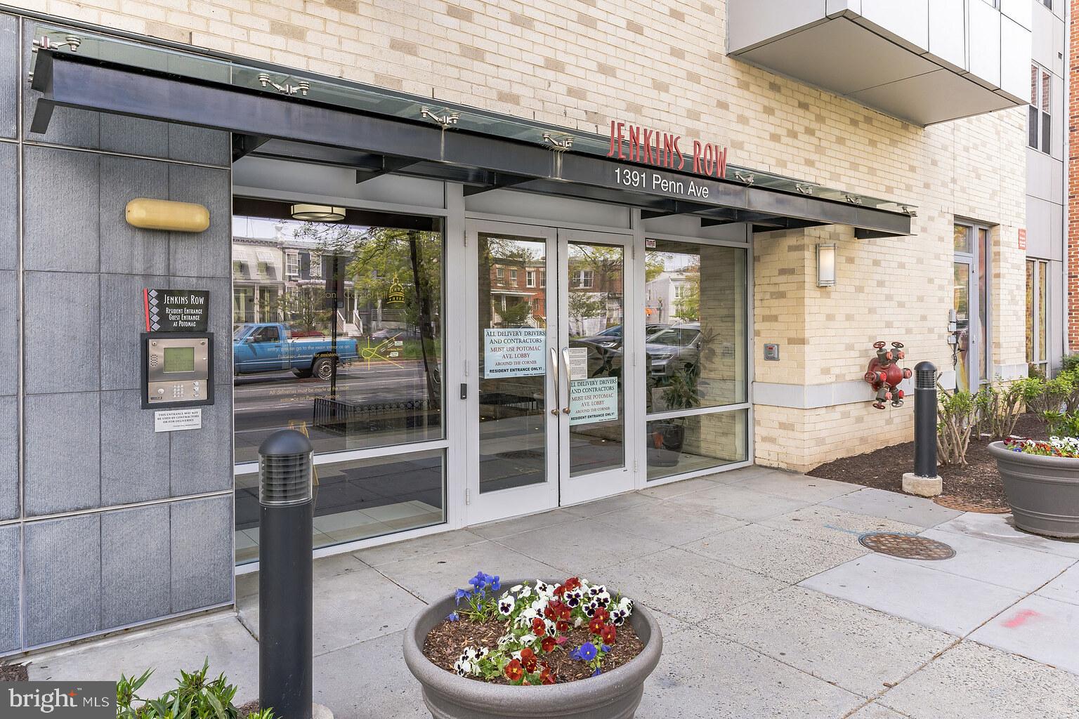1391 Pennsylvania Ave SE #545