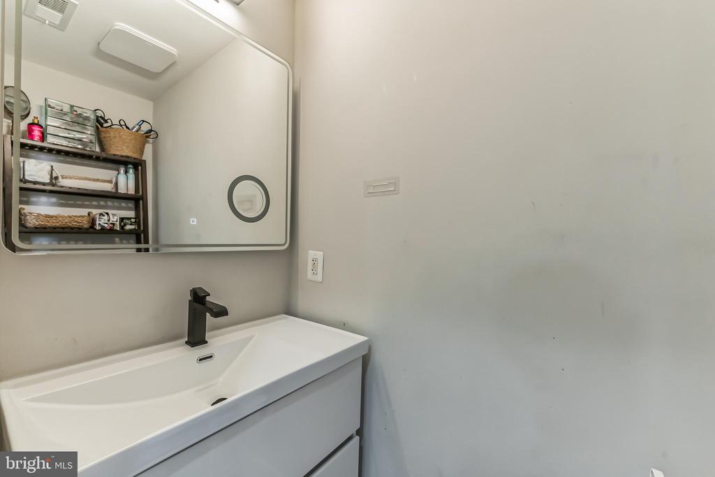 1028 BLADENSBURG RD NE #23