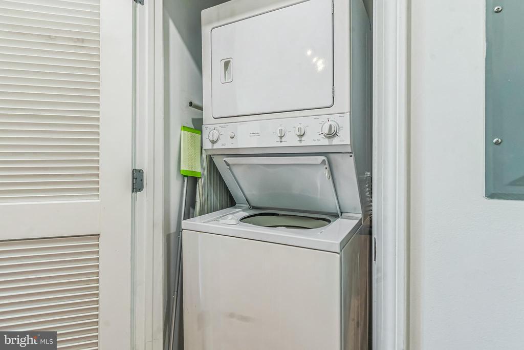1391 PENNSYLVANIA AVE SE #325
