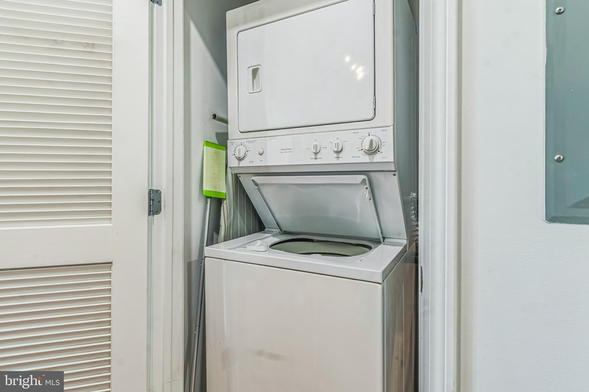 1391 PENNSYLVANIA AVE SE #325