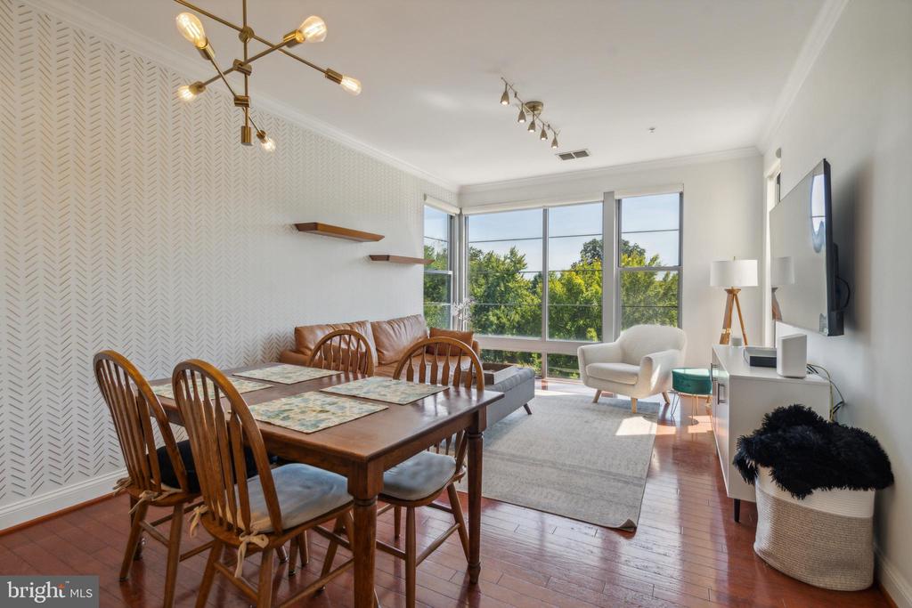 1391 PENNSYLVANIA AVE SE #325