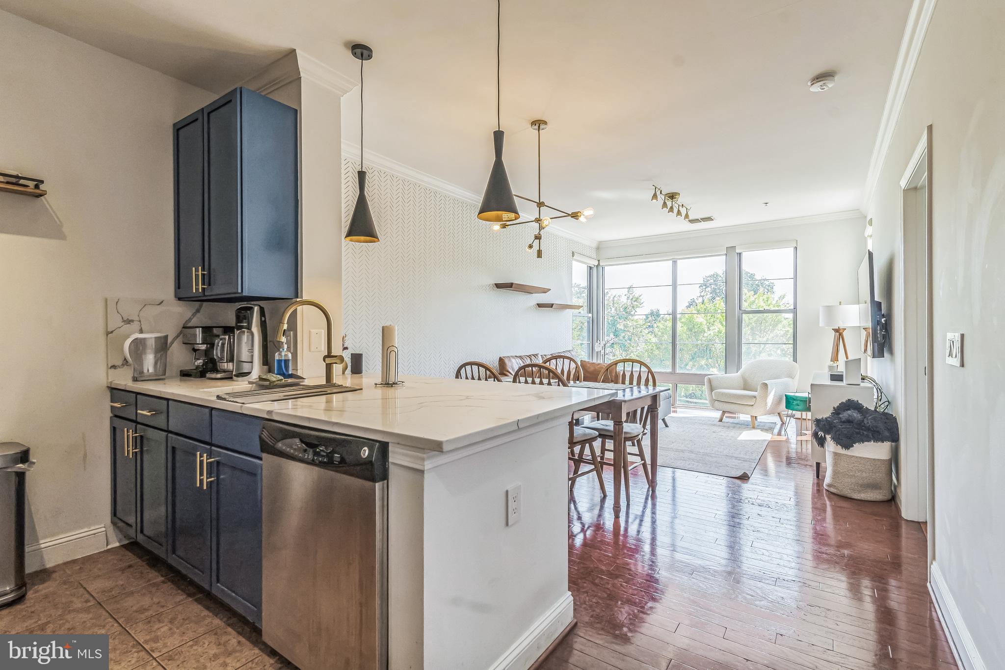 1391 PENNSYLVANIA AVE SE #325