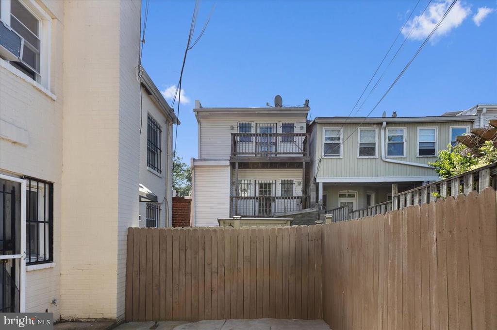 2505 N Capitol St NE