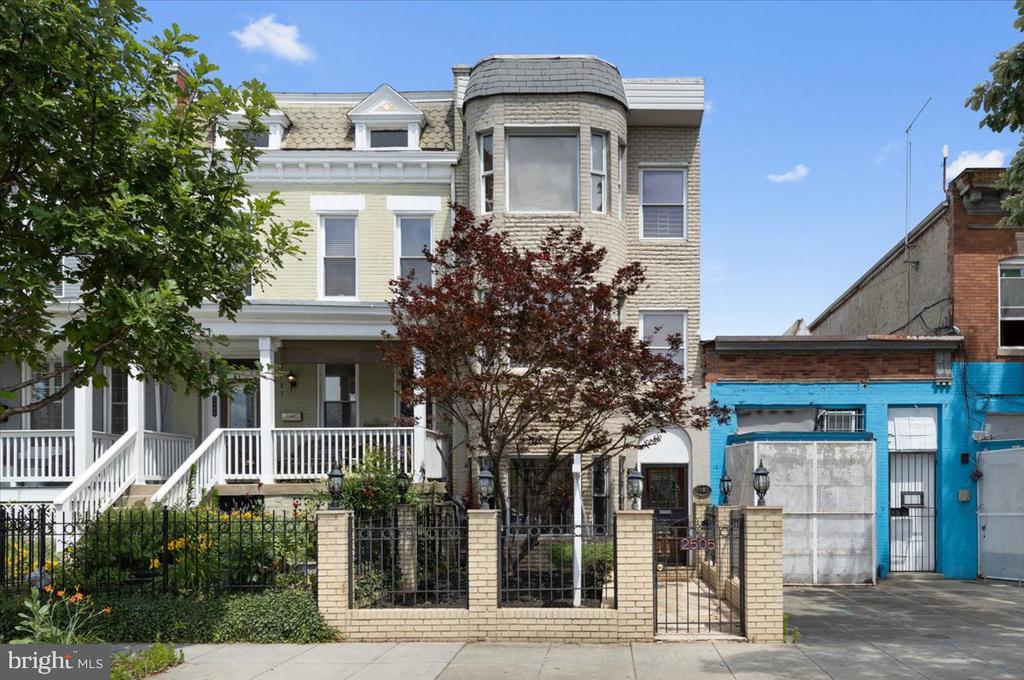 2505 N Capitol St NE