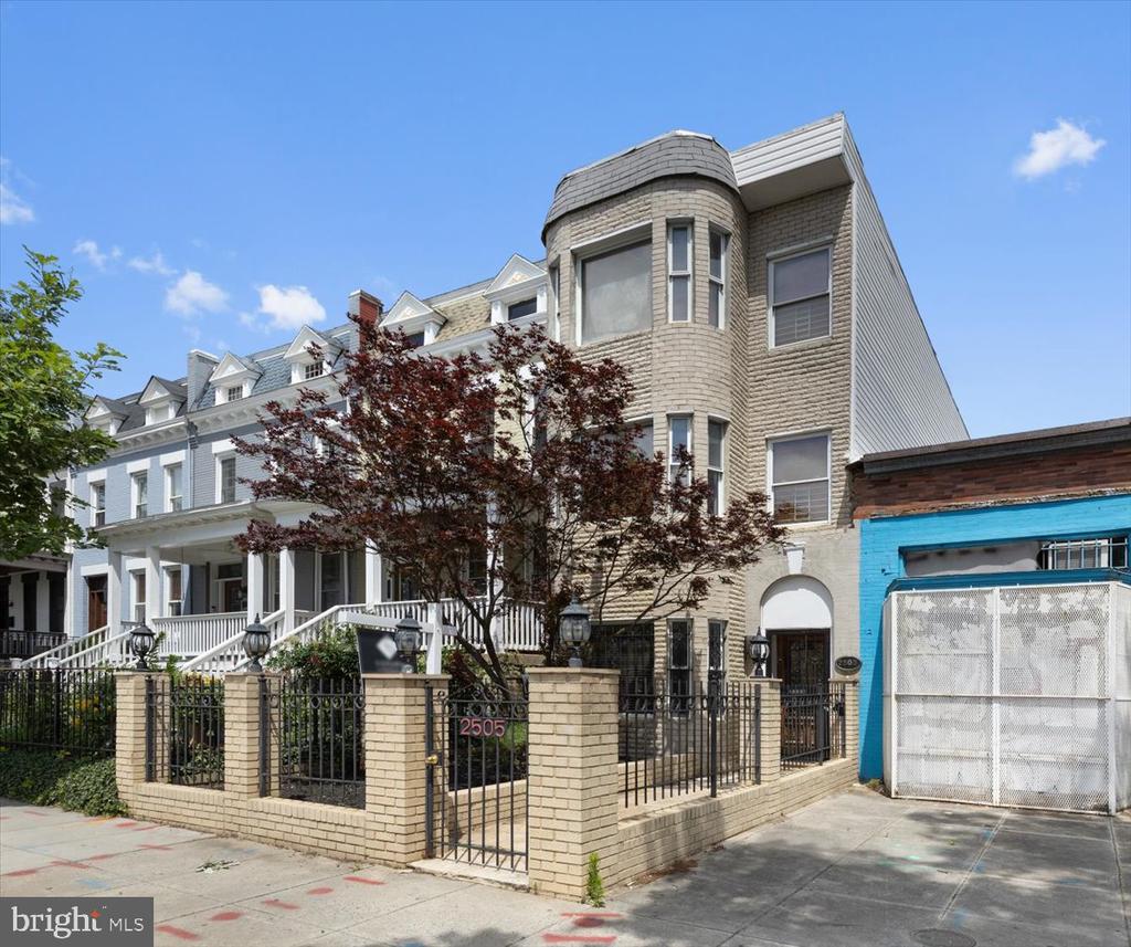 2505 N Capitol St NE