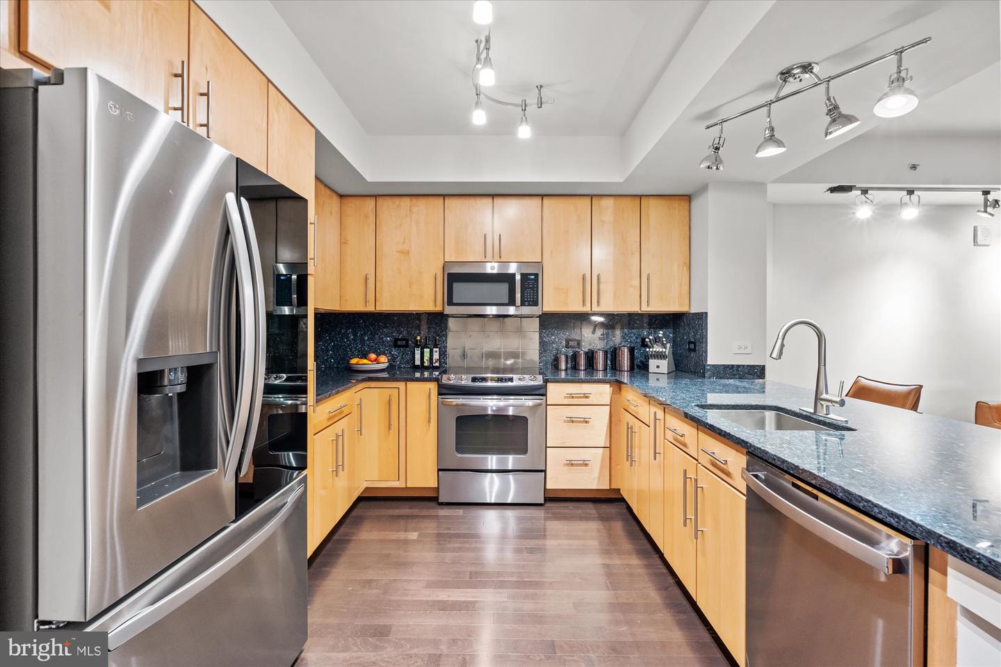 1025 1st St SE #511
