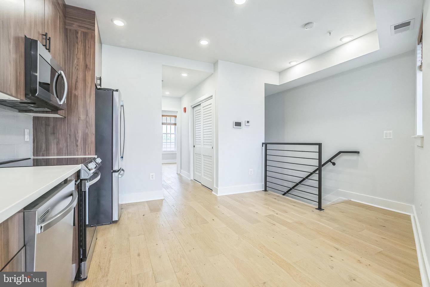 235 Florida Ave NW #5