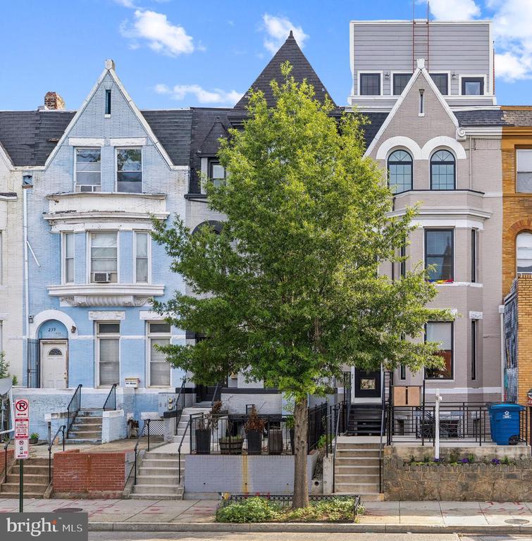235 FLORIDA AVE NW #5