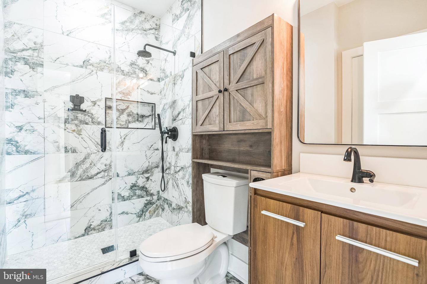 235 FLORIDA AVE NW #5