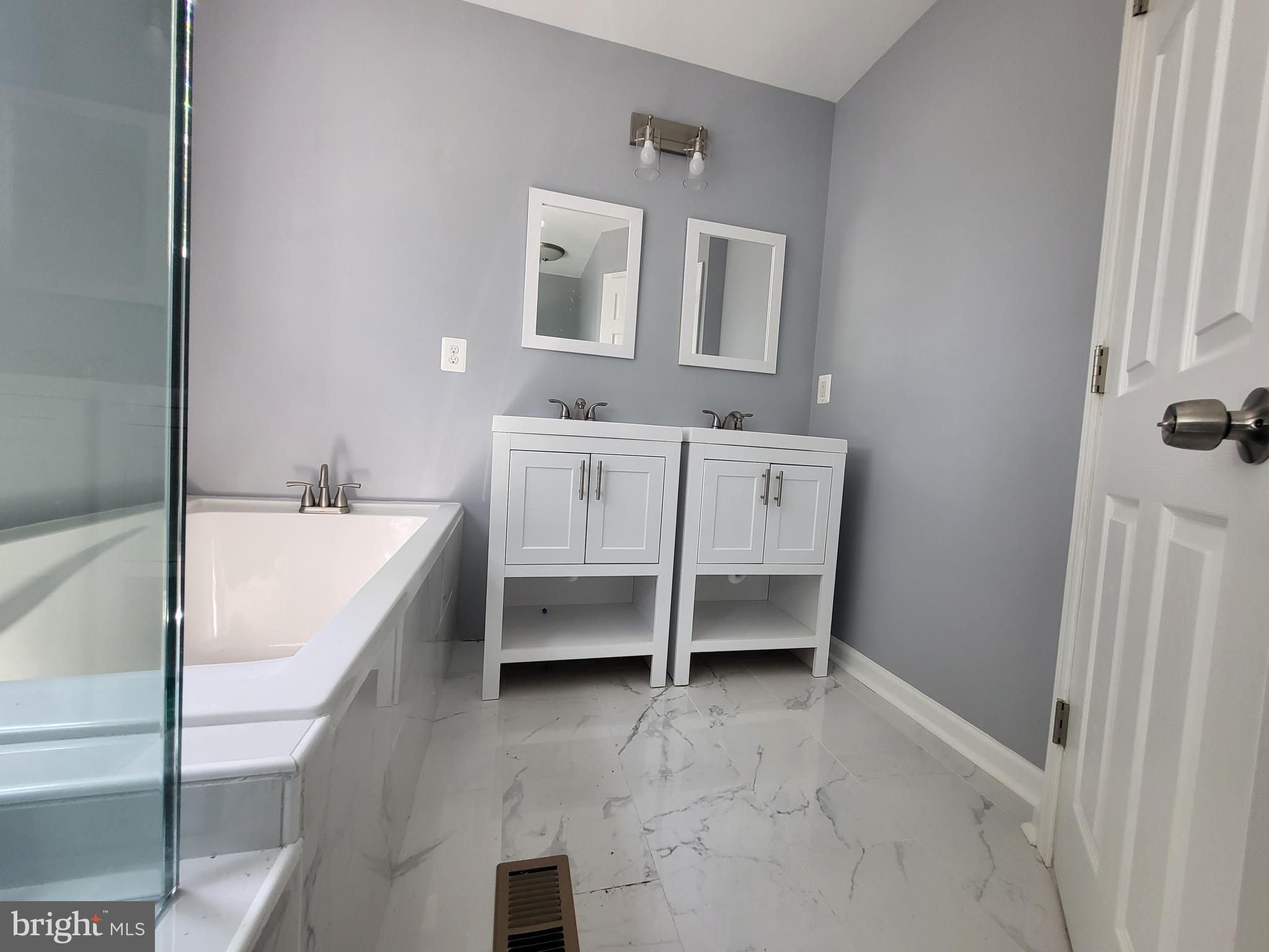 1662 KRAMER STREET NE