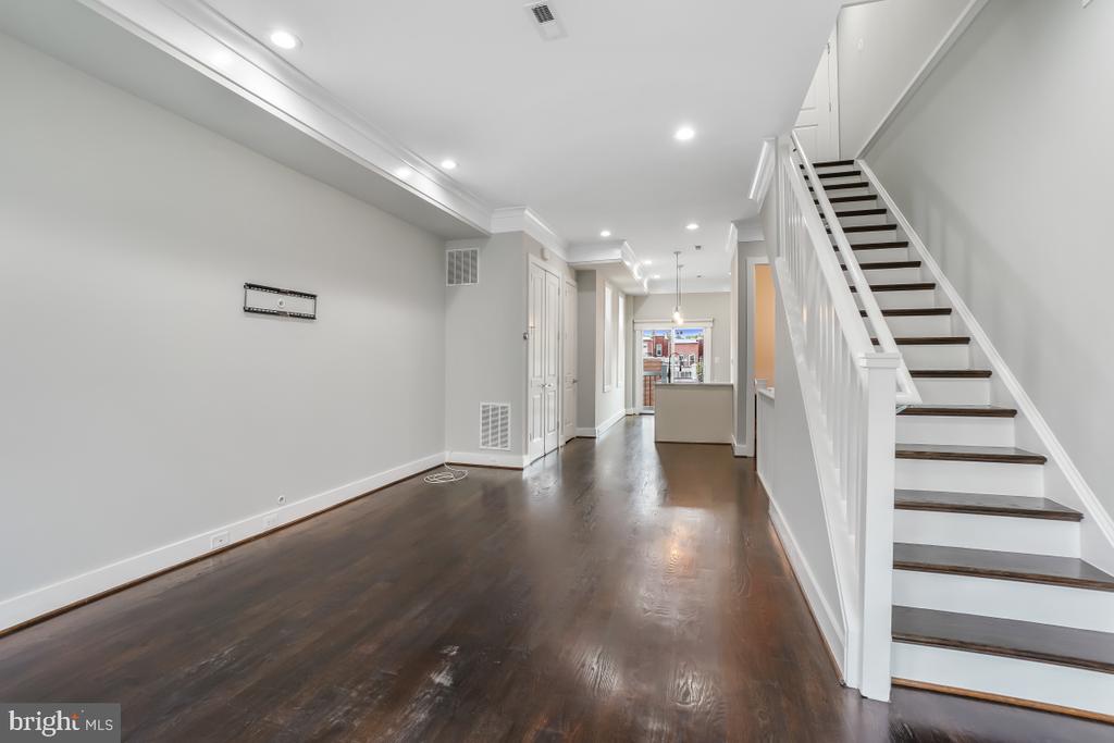 2015 FLAGLER PLACE NW 2