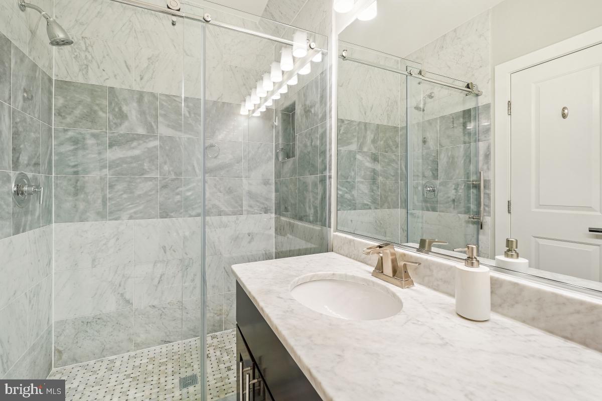 2015 FLAGLER PLACE NW 2