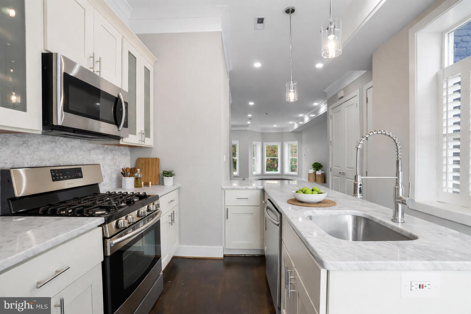 2015 FLAGLER PLACE NW 2