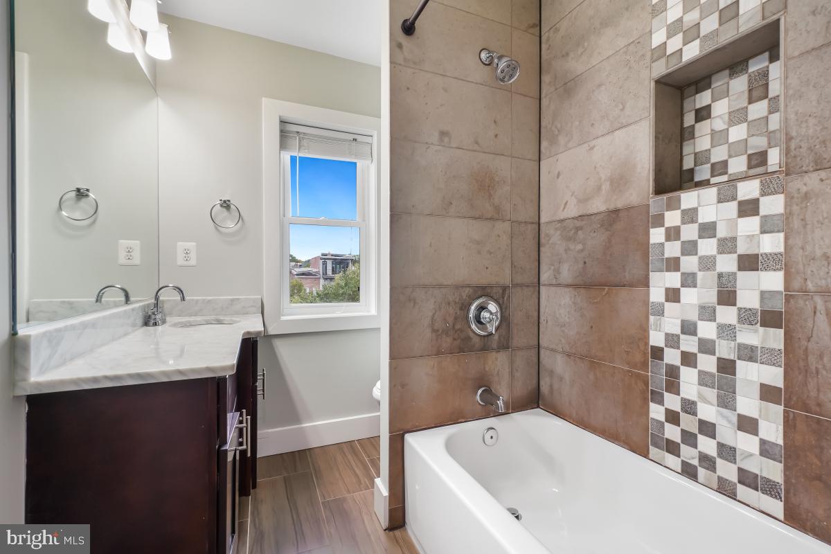 2015 FLAGLER PLACE NW 2