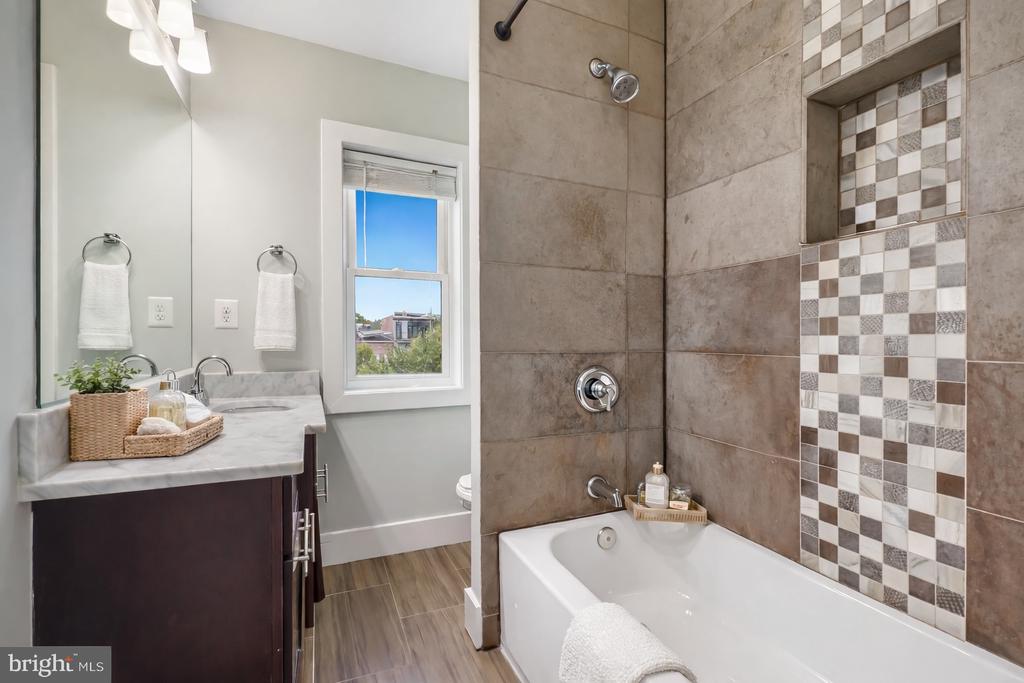 2015 FLAGLER PLACE NW 2