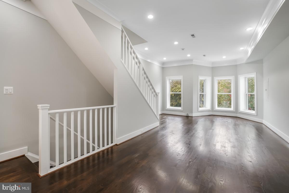 2015 FLAGLER PLACE NW 2