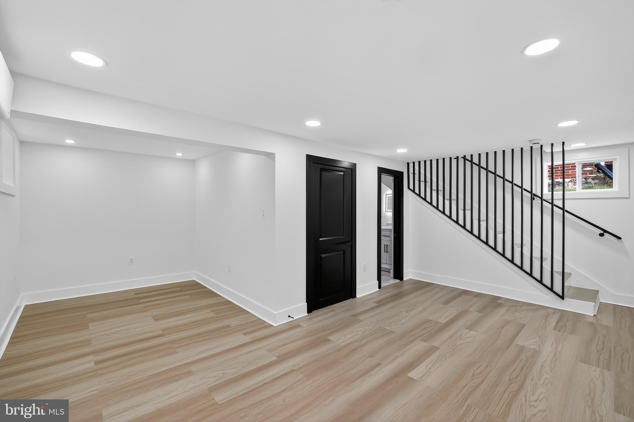 2948 MILLS AVENUE NE