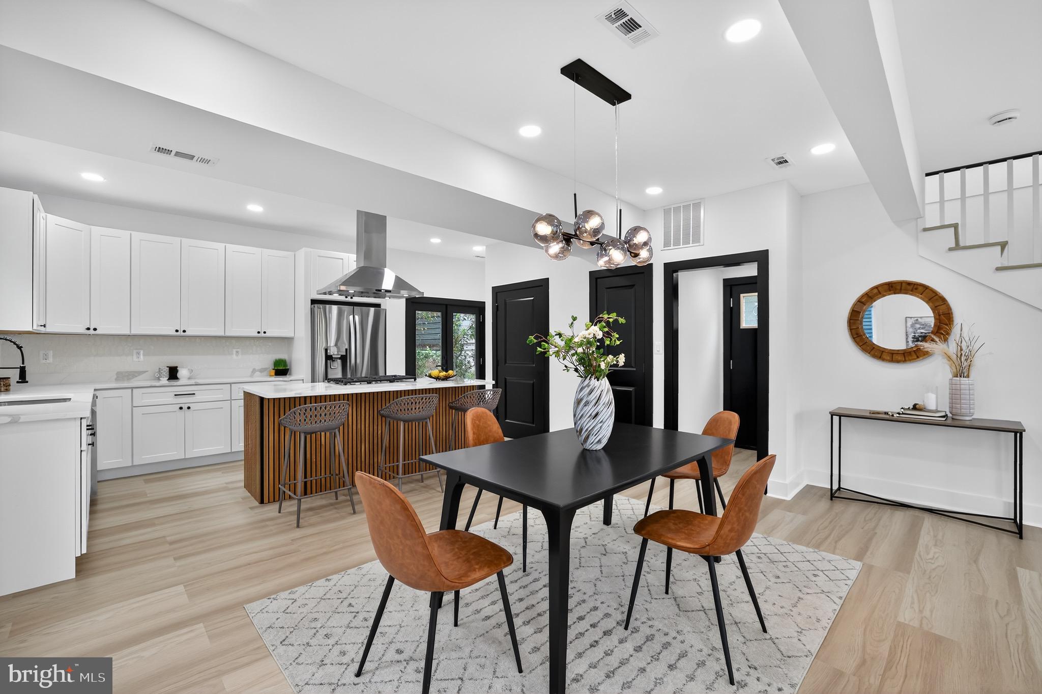 2948 MILLS AVENUE NE