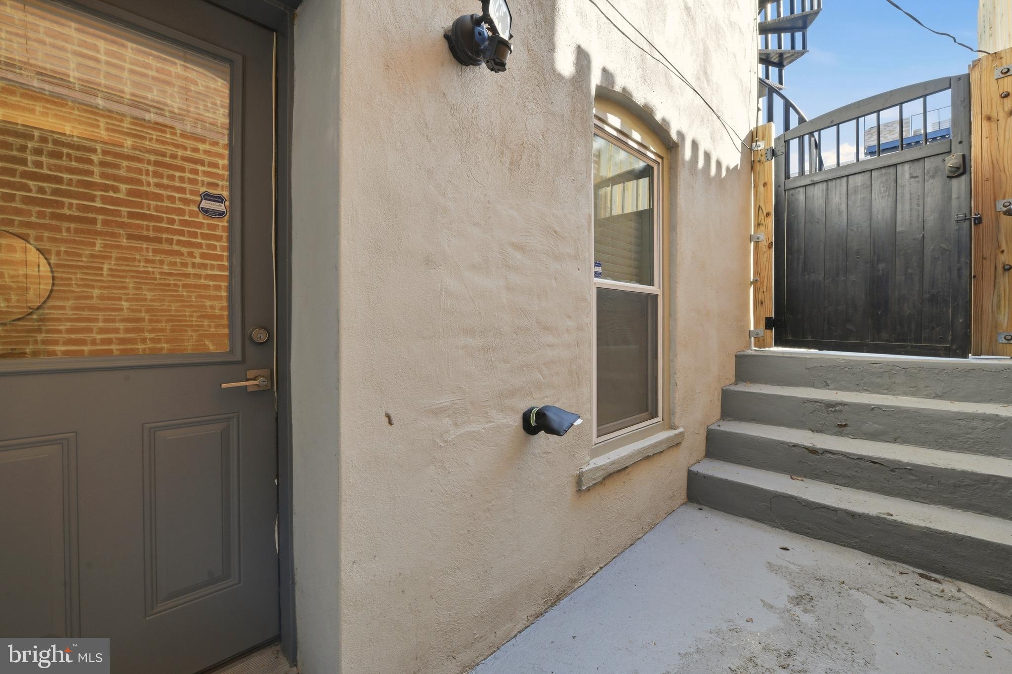 27 QUINCY PLACE NE 1