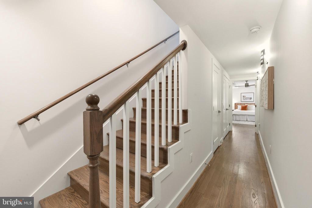 27 QUINCY PLACE NE 1
