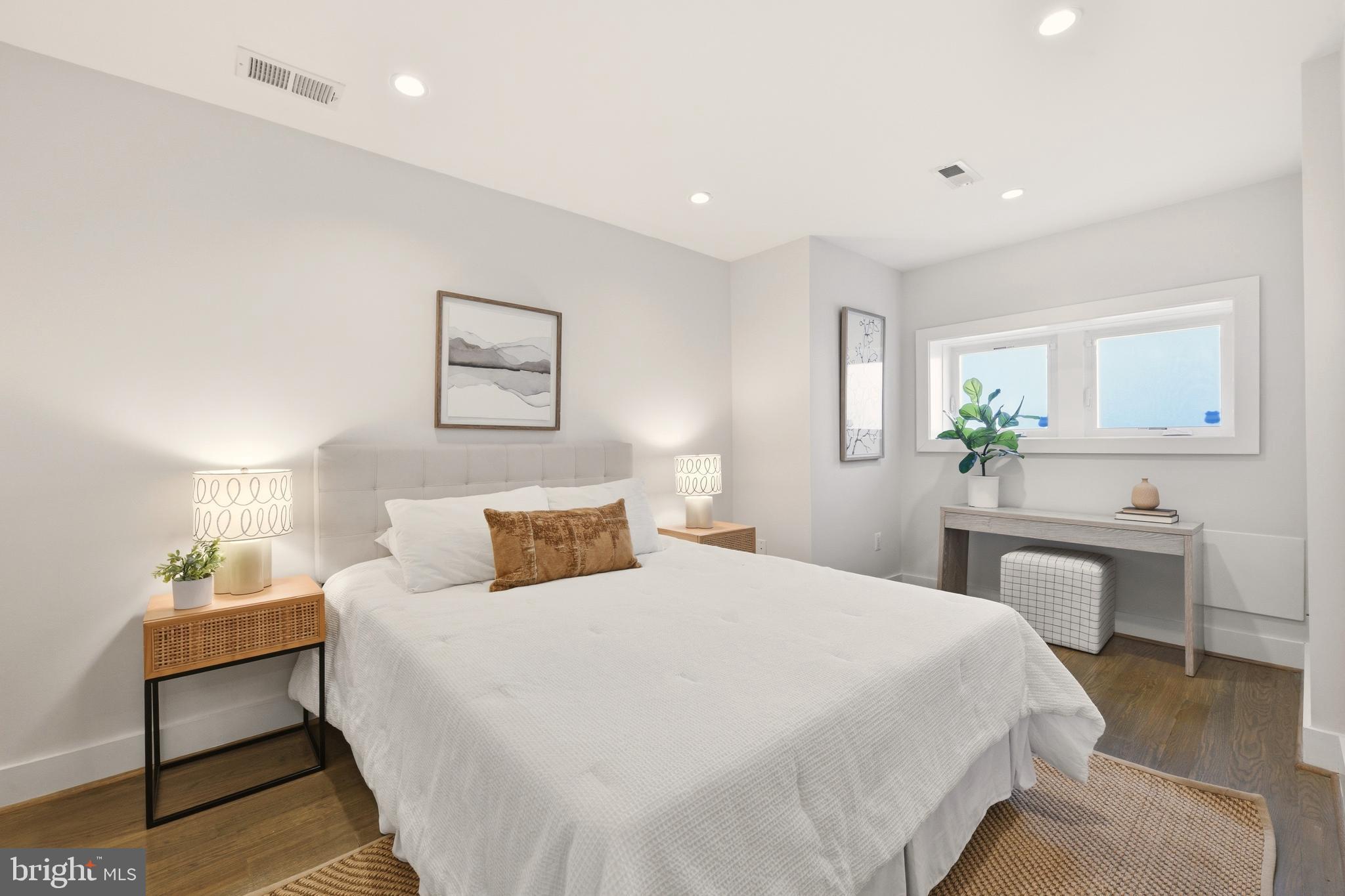 27 QUINCY PLACE NE 1