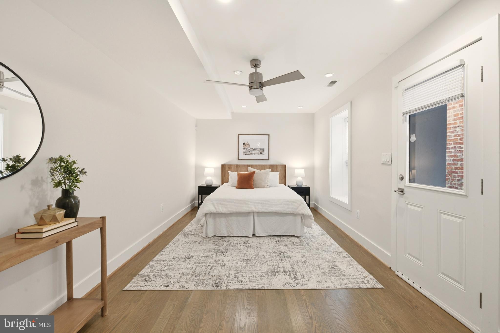 27 QUINCY PLACE NE 1