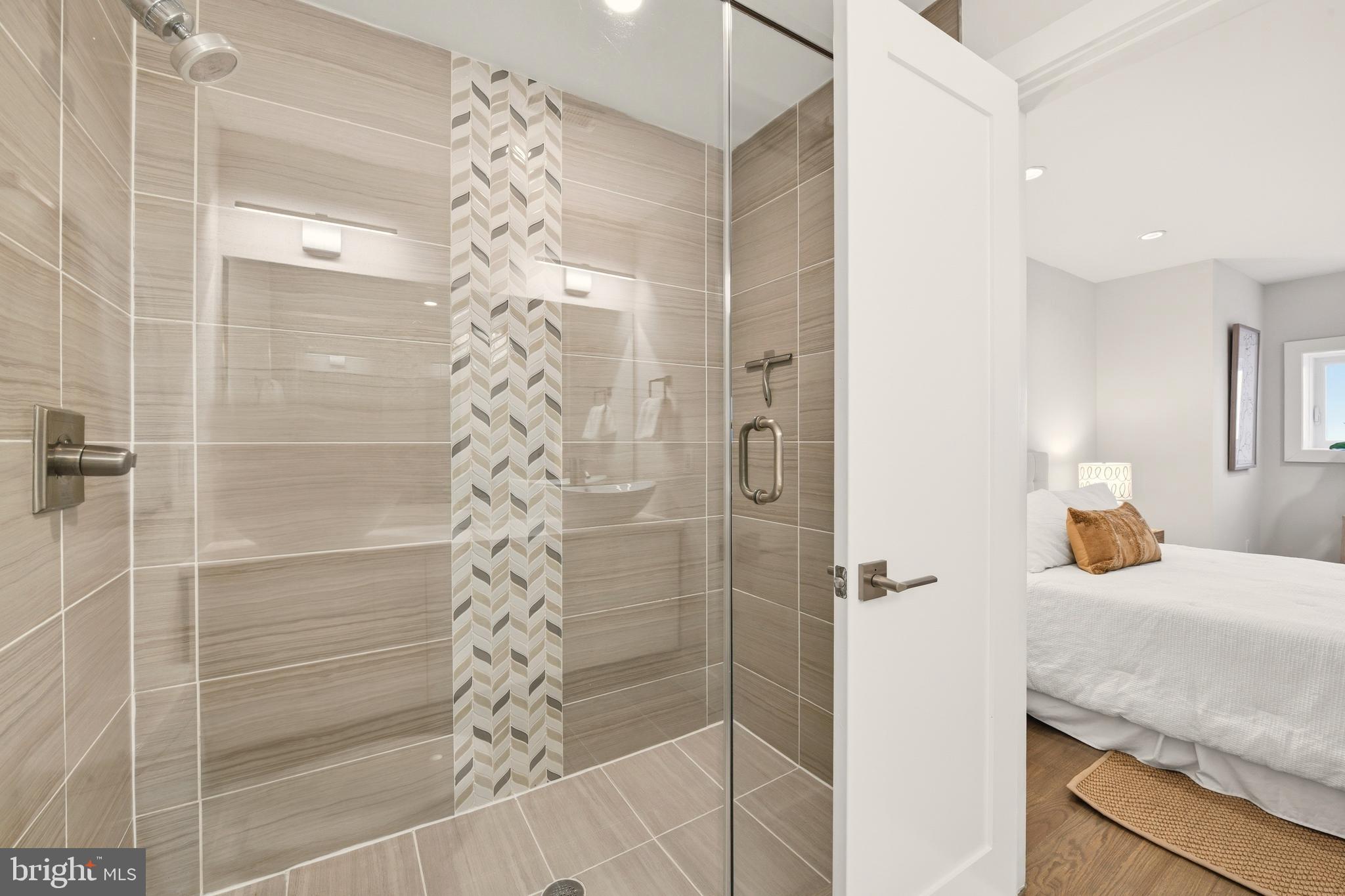 27 QUINCY PLACE NE 1