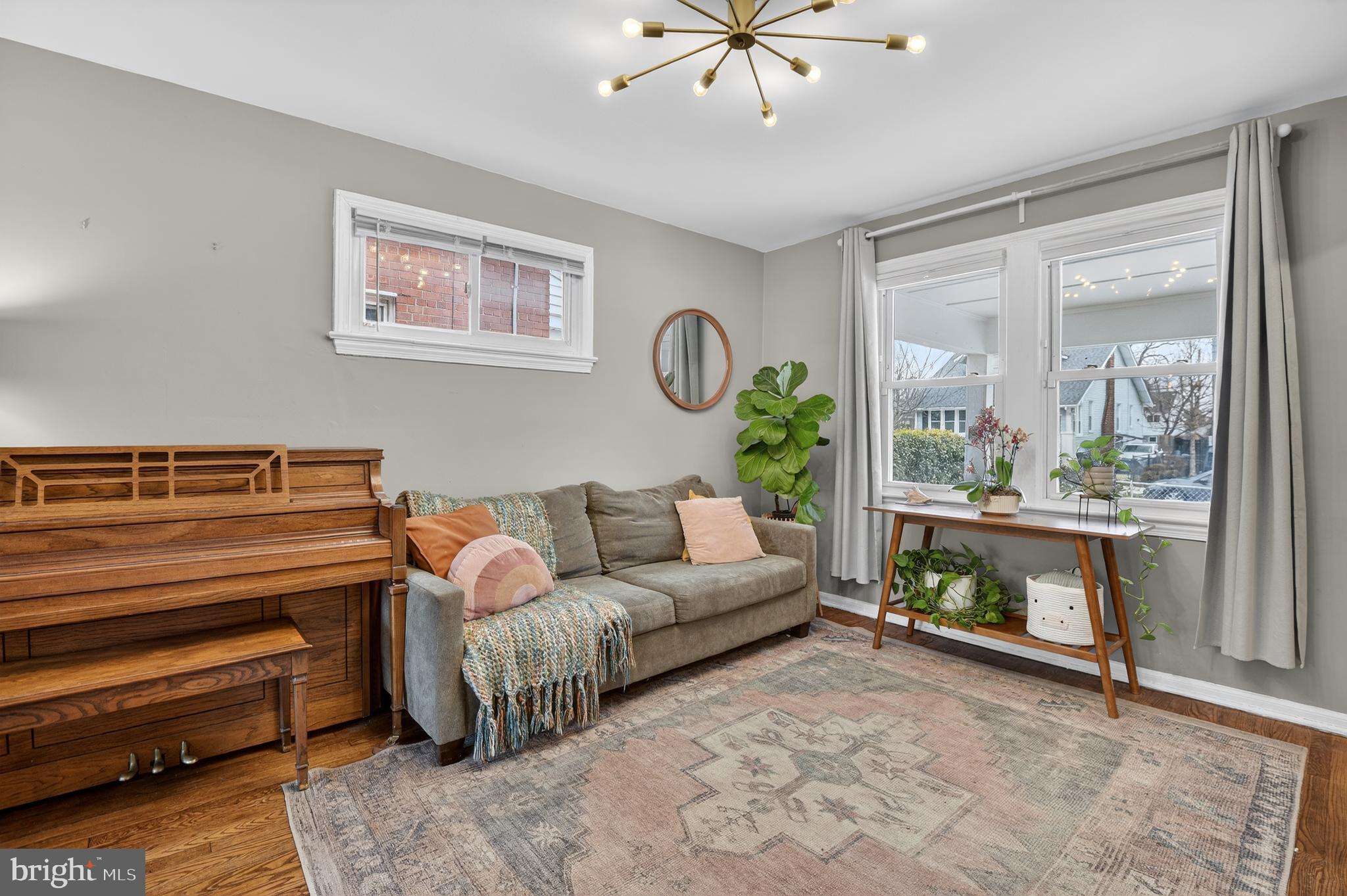 162 FORRESTER STREET SW