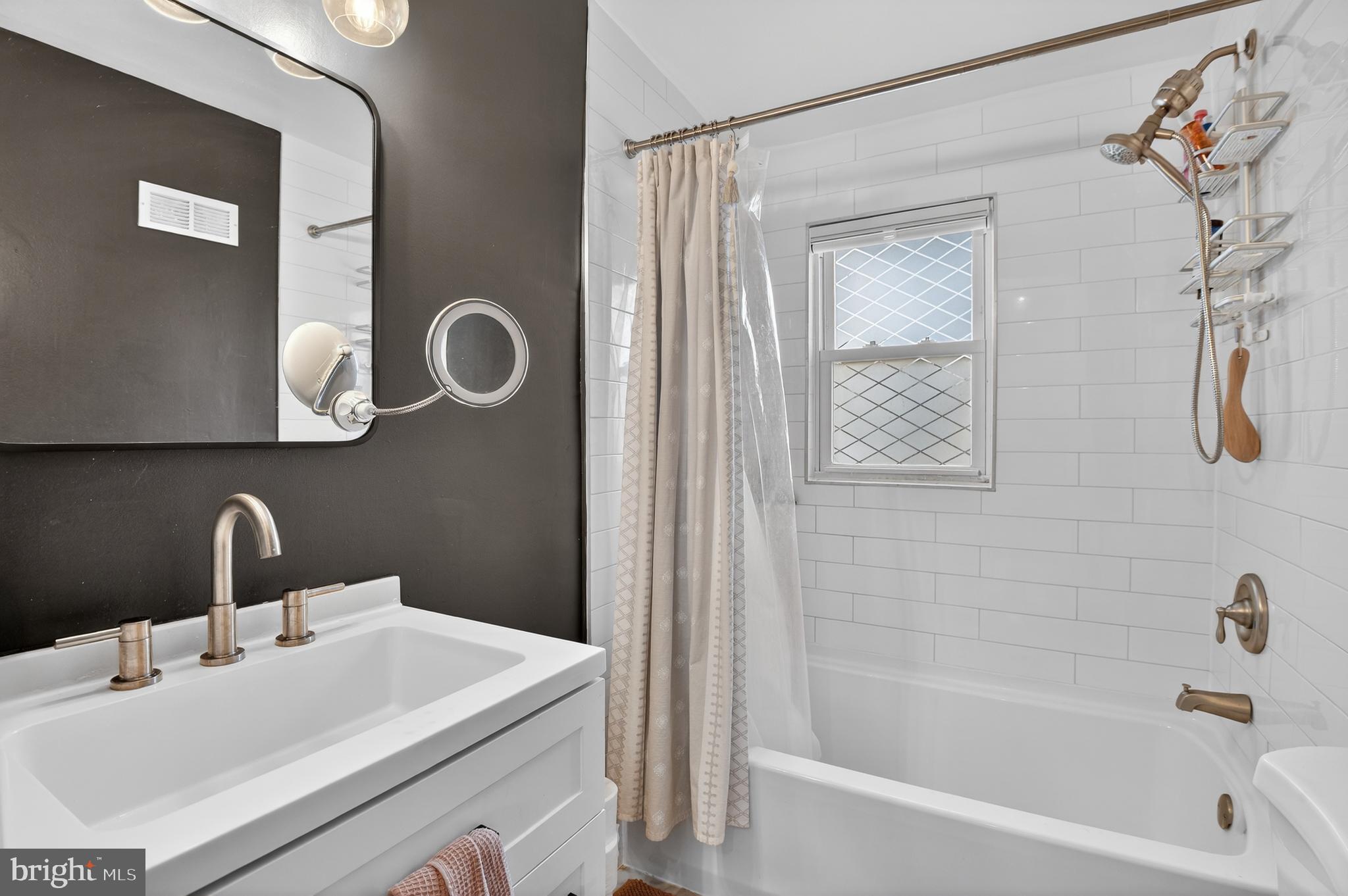 162 FORRESTER STREET SW