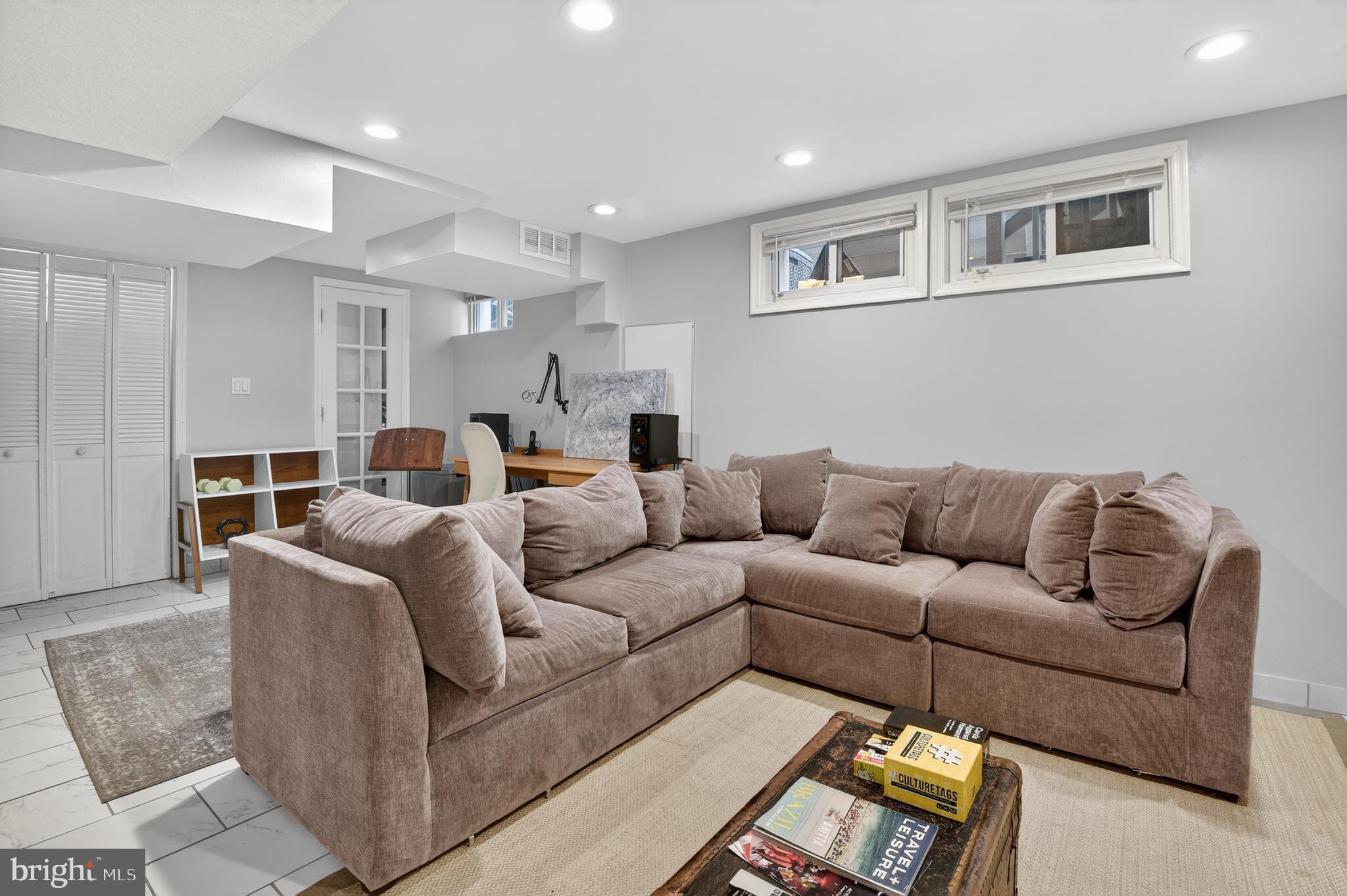 162 FORRESTER STREET SW