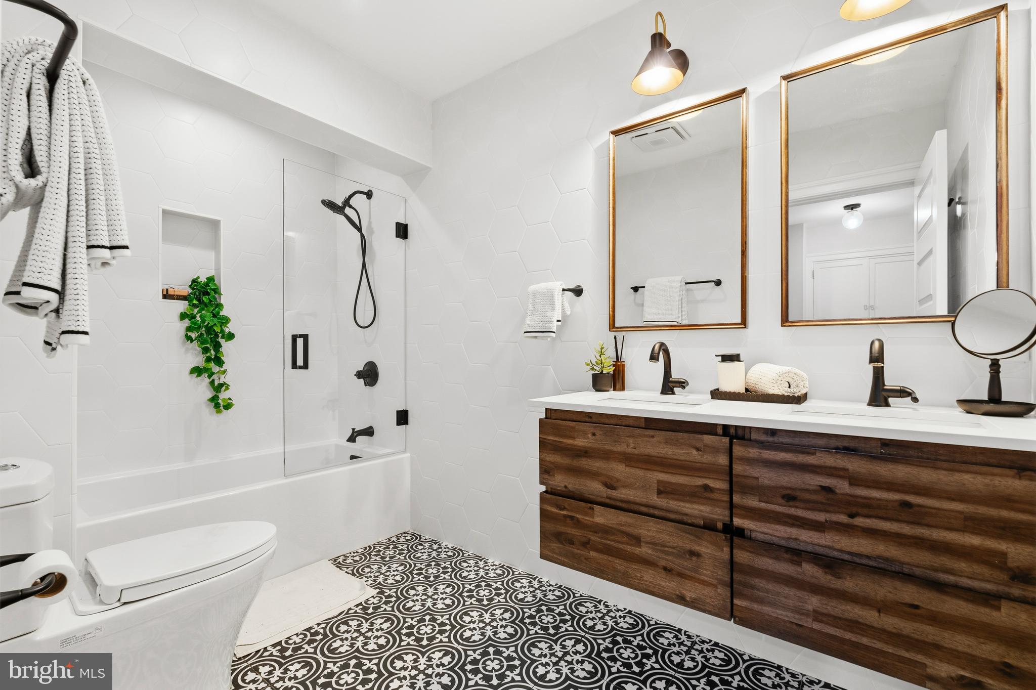 4834 BLAGDEN AVENUE NW