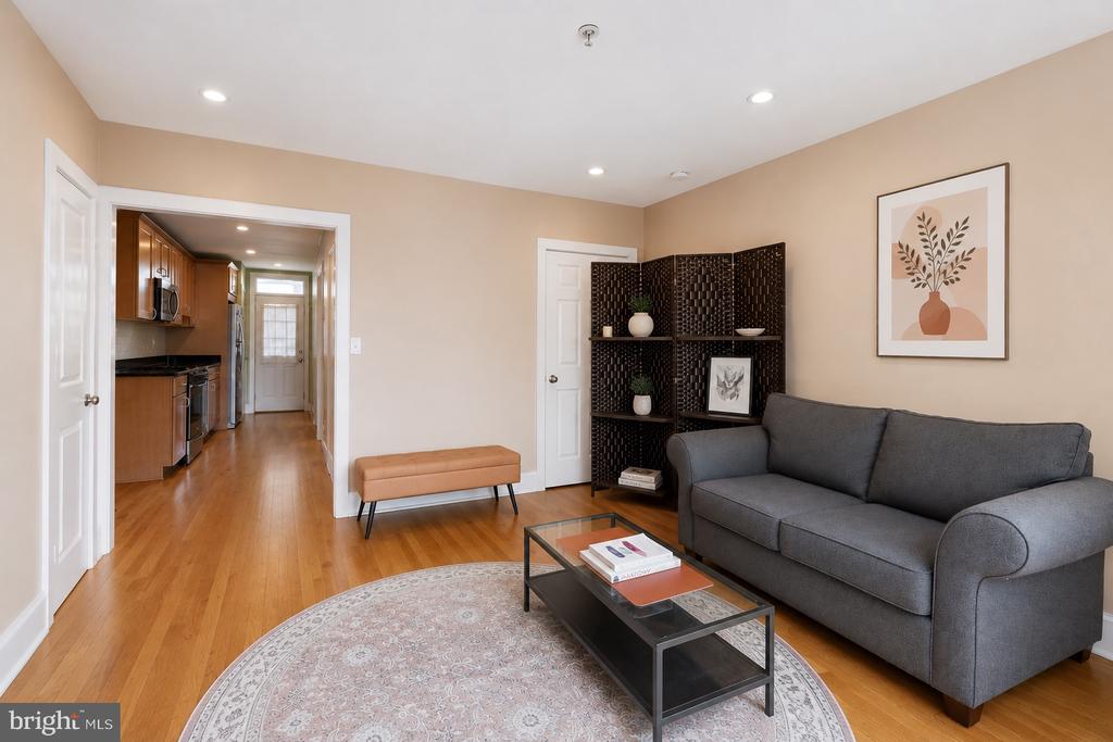 1648 MONTELLO AVENUE NE Unit: 2