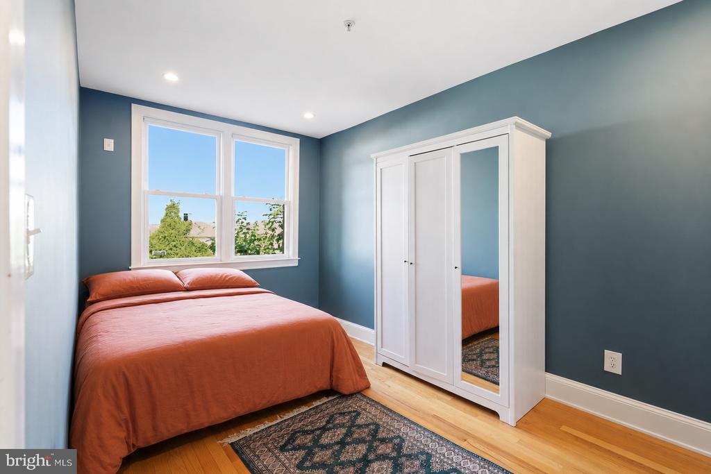 1648 MONTELLO AVENUE NE Unit: 2