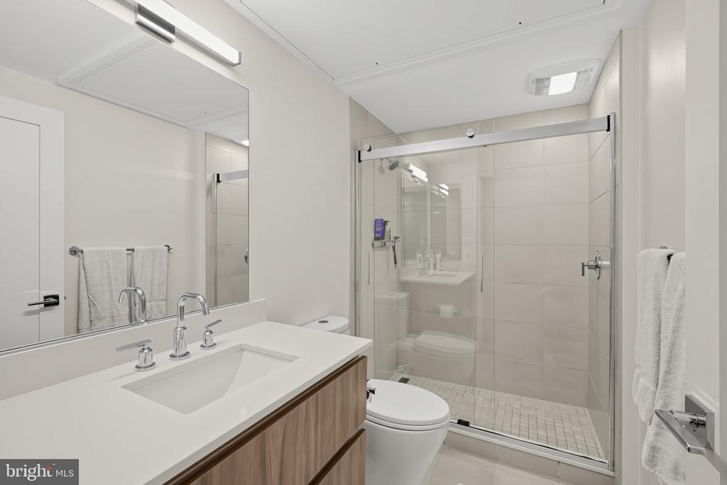 37 L STREET SE Unit: 401