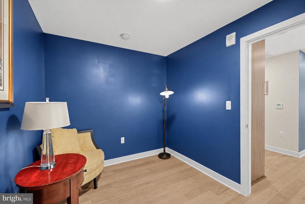 37 L STREET SE Unit: 401