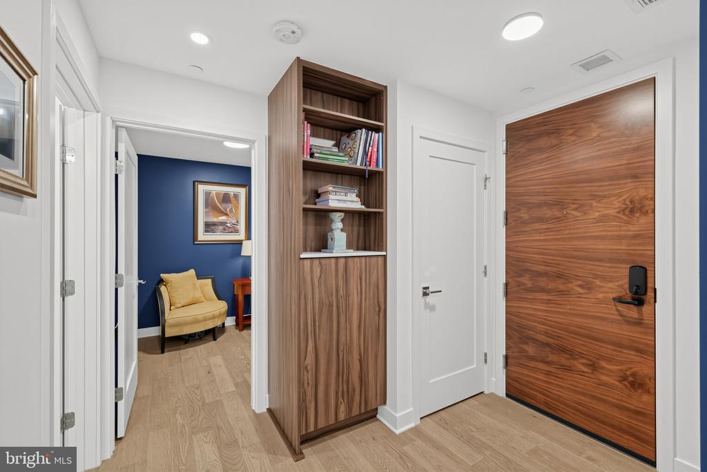 37 L STREET SE Unit: 401
