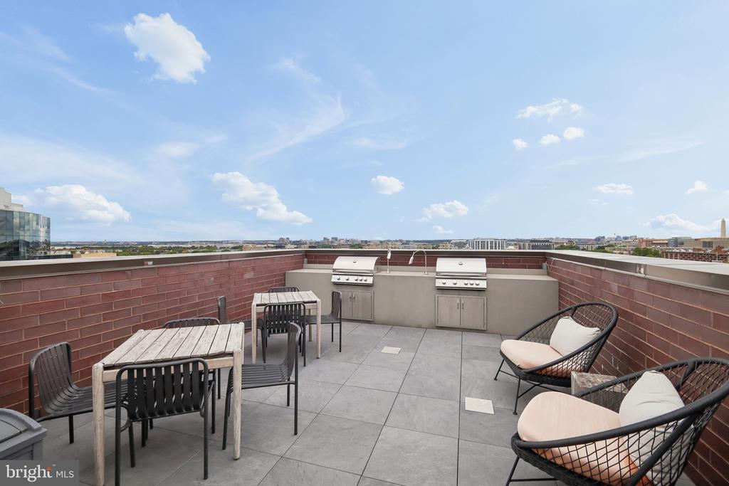 37 L STREET SE Unit: 401