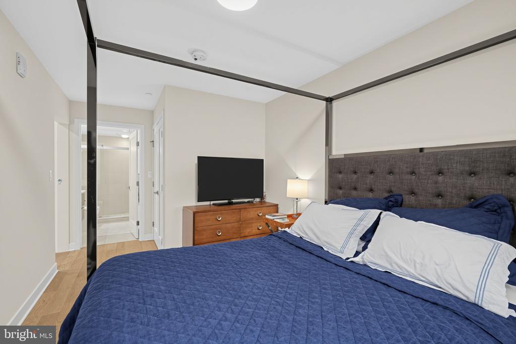 37 L STREET SE Unit: 401