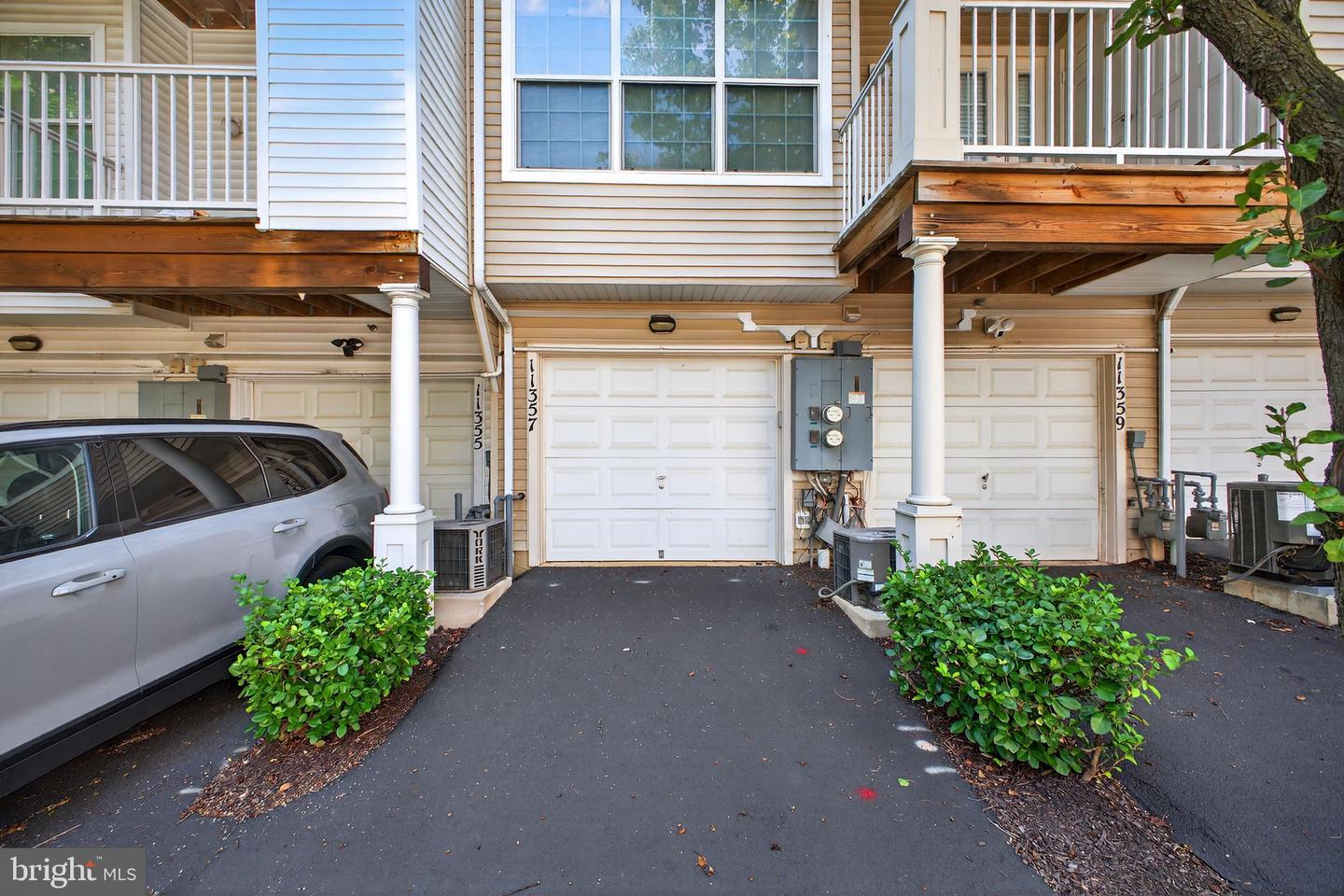11357 King George Dr #10